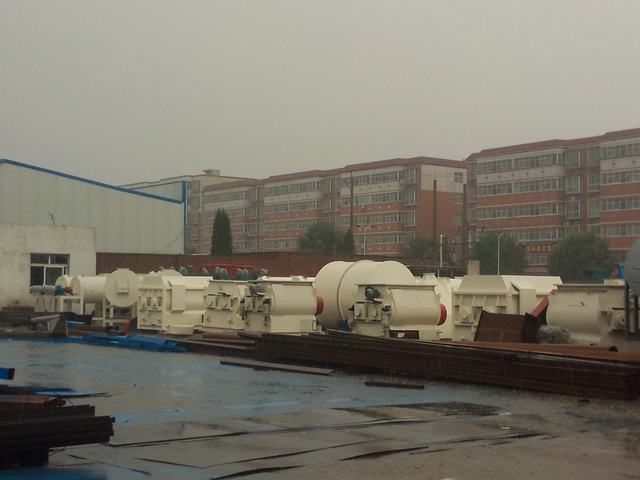 突來暴雨，干粉攪拌機備受洗禮